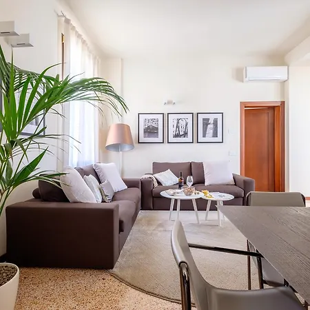 Apartment Ca' Moro Salina Venedig